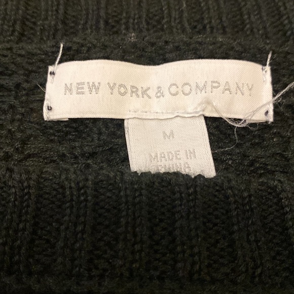 New York & Company sweater - Picture 4 of 5